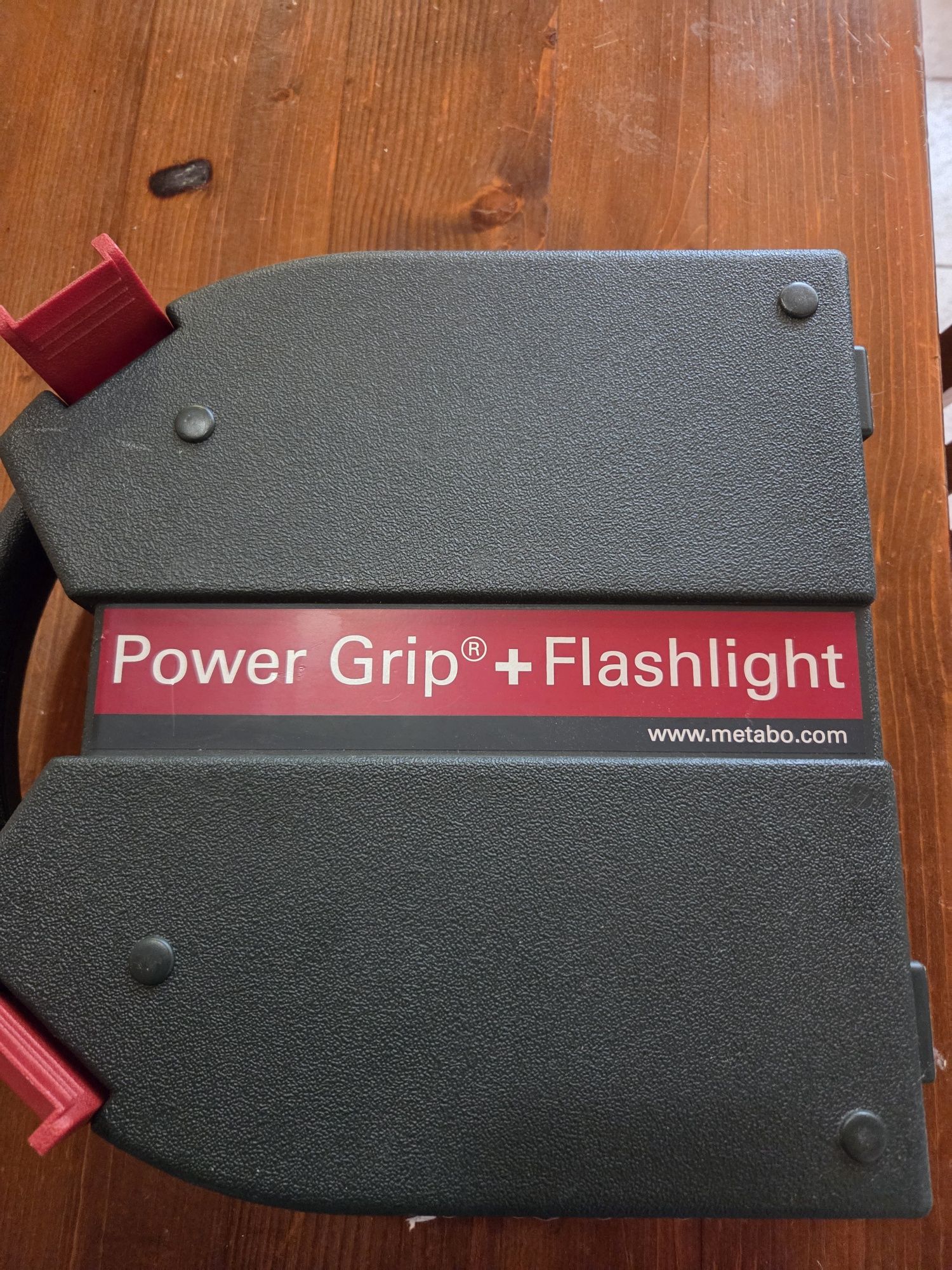 Винтоверт,Metabo Power grip + Flashlight