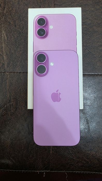 Vând Iphone 16 Roz