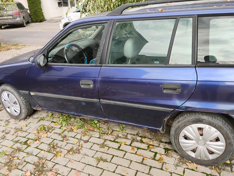 Vand Opel Astra f