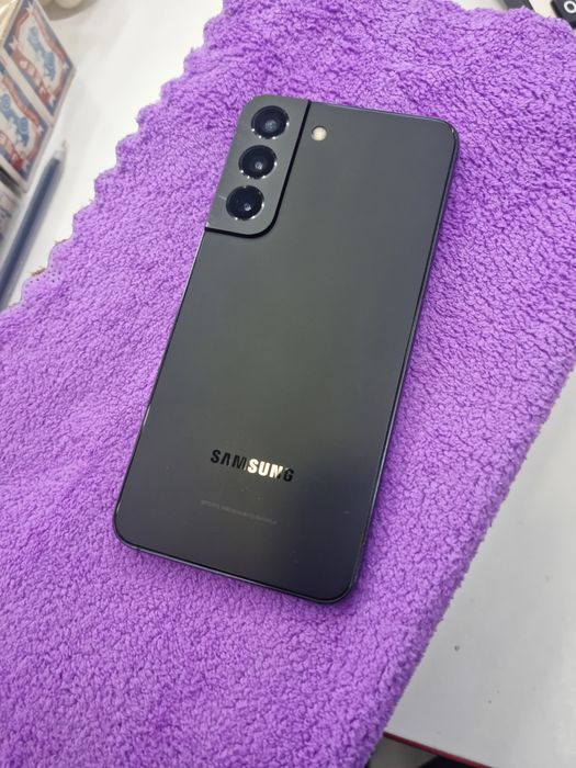 Samsung S22  256gb  idelll