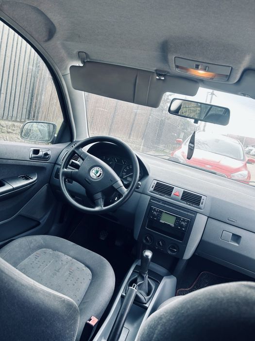 Skoda Fabia 1.2 Benzină – 2003 Mașină întreținută exemplar