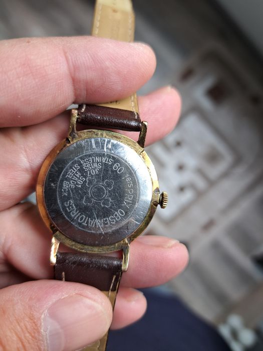 Ceasuri Elvetiene 3 buc în stare buna ,functionează perfect !