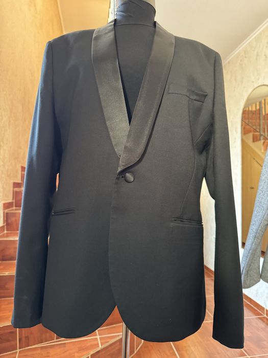 Sacou negru H&M purtat o singura data , Marimea 52
