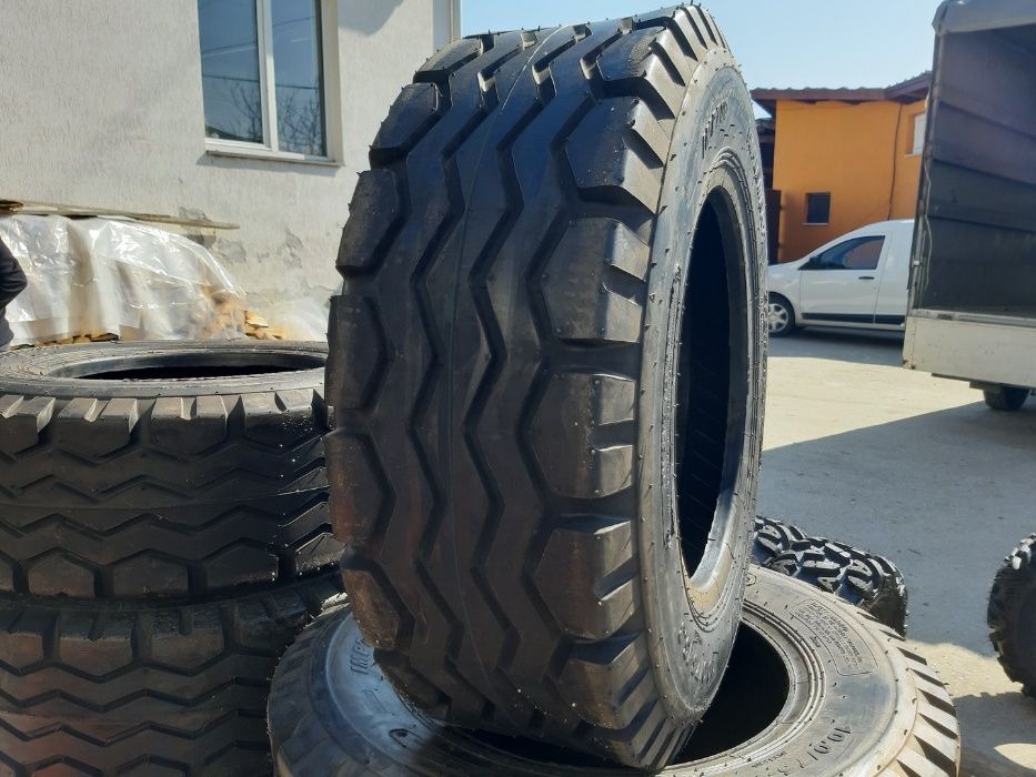 Cauciucuri noi agricole de tractor cu garantie 10.0/75-15.3 Cu transpo