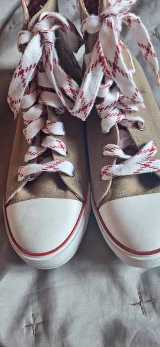 Bascheti fete,noi,fără eticheta,nr 38