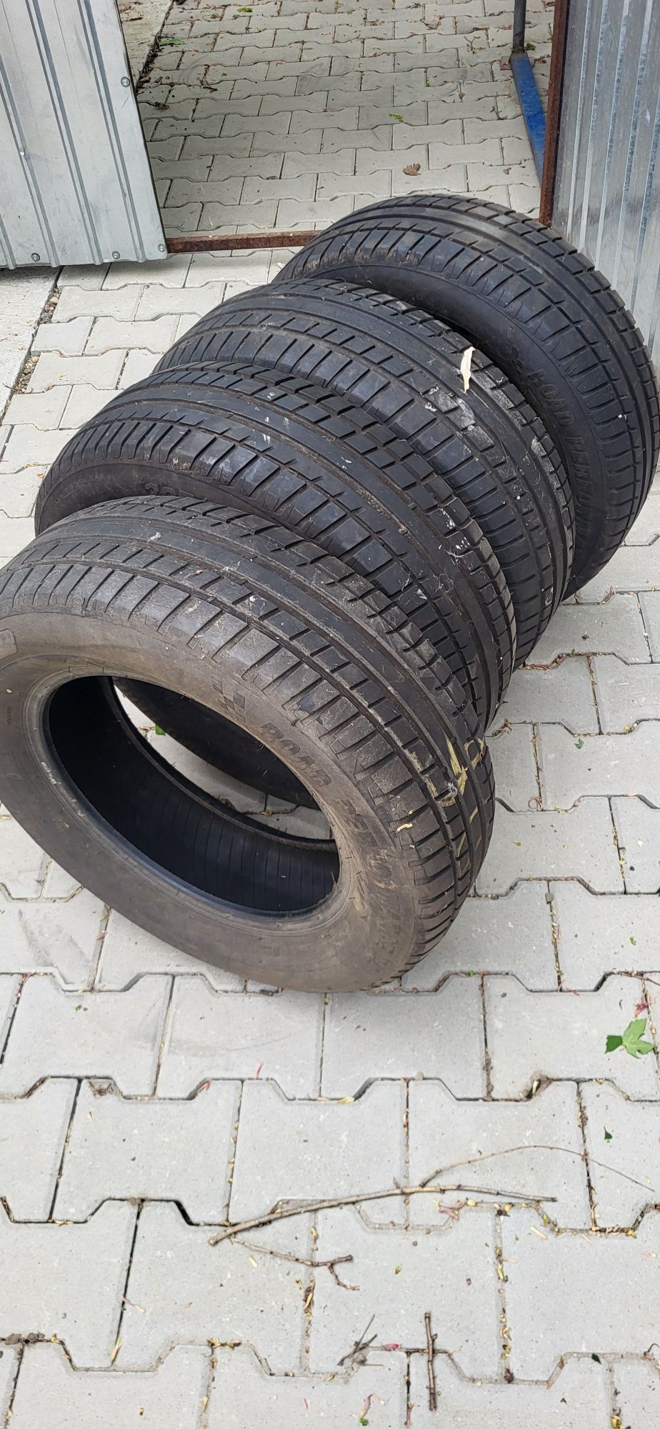Anvelope vara 205 65 R15