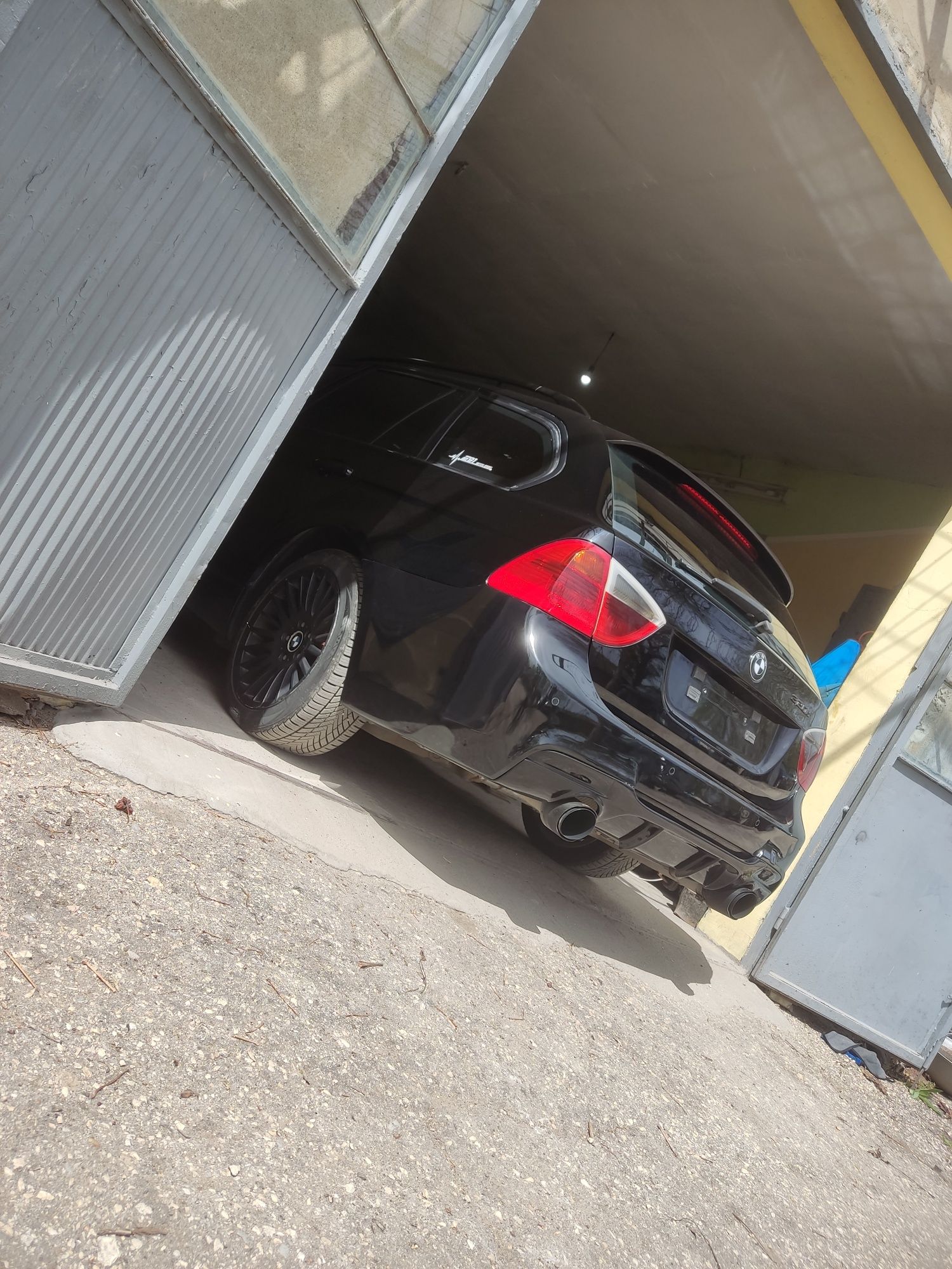 BMW  E91  2007 година