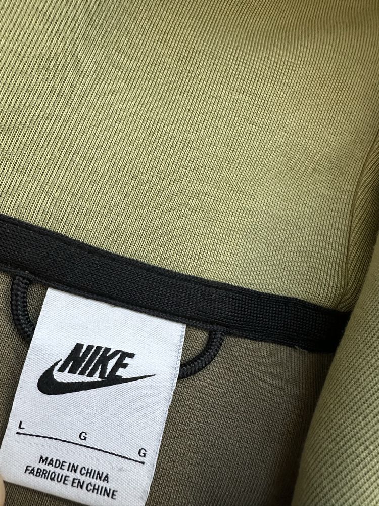 Nike Tech Fleece original горнище.L
