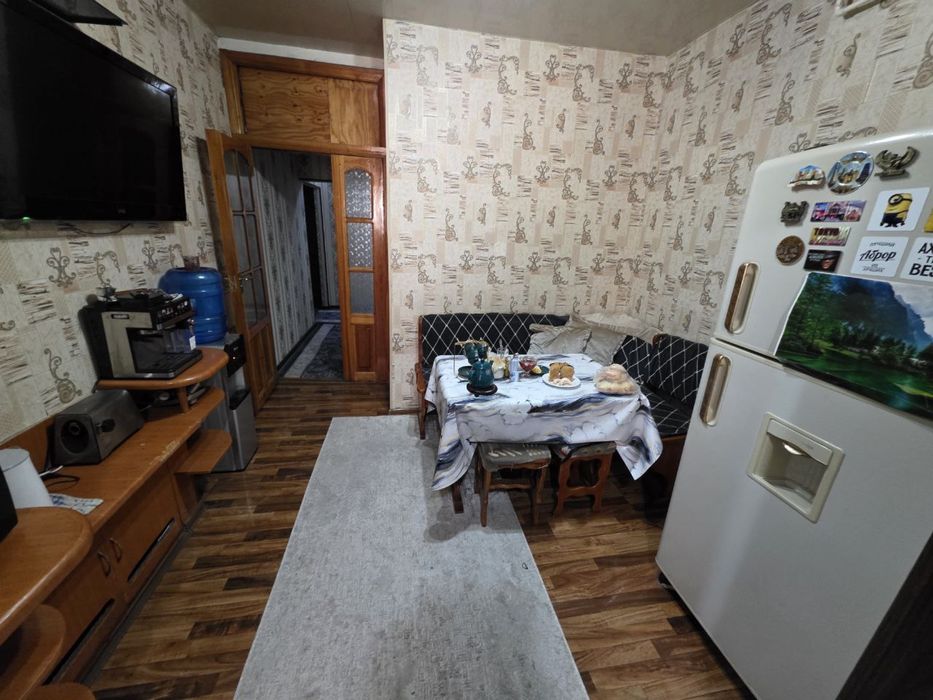 Yunusobod 14 kv 4 xona 1 etaj srocno