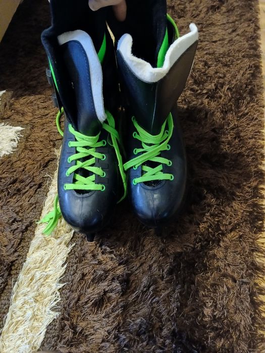 Vând patine Roces nr 42