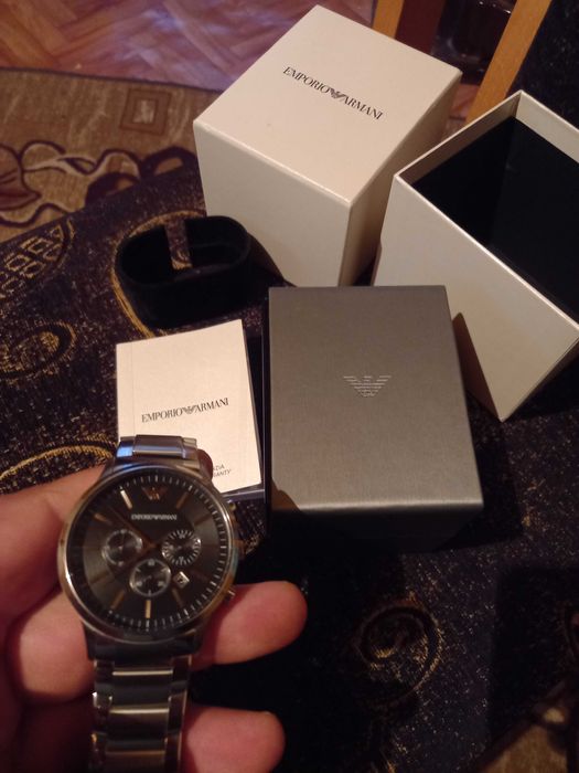 EMPOrIо ARMANI часовник
