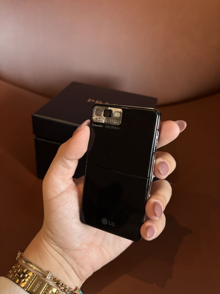 LG Prada телефон