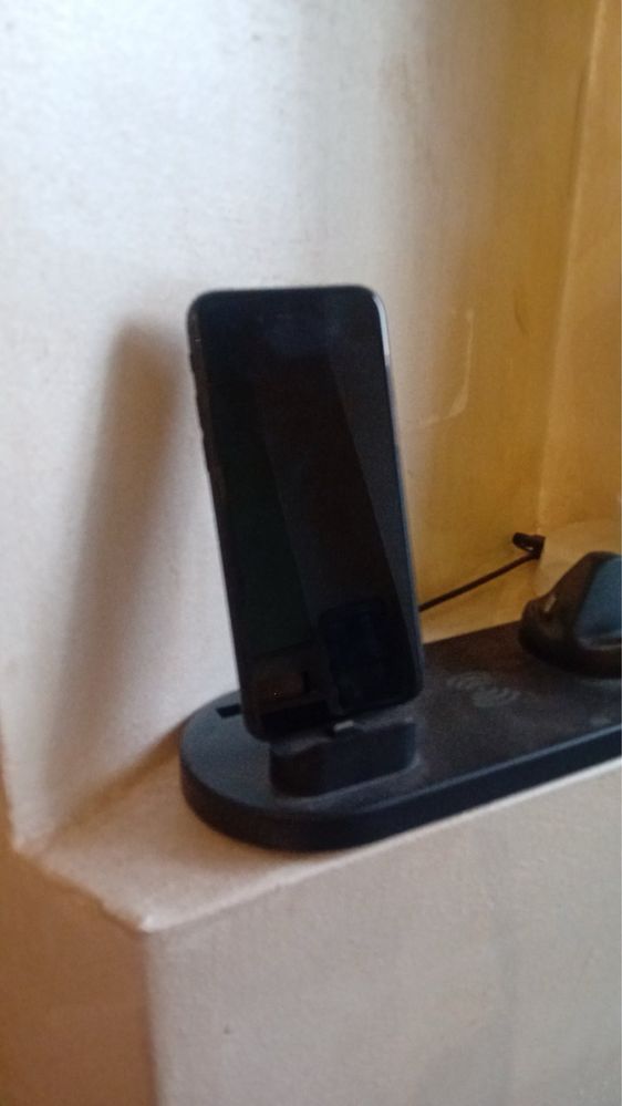Iphone 7 запазени с нови батерии