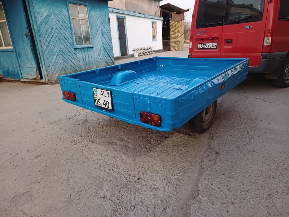 Продам заводской легковой прицеп на ходу