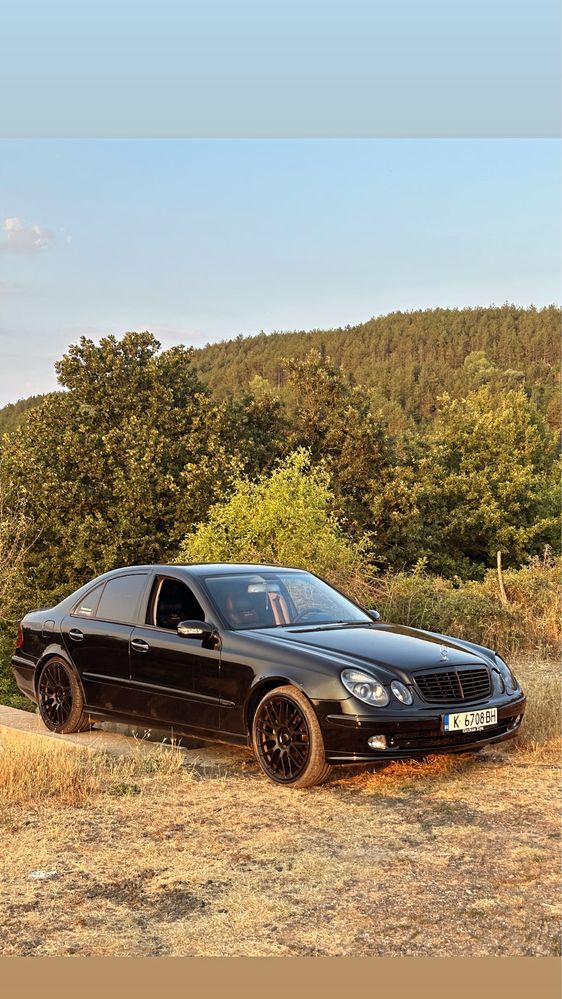 Продавам предна броня w211 avangard чисто нов боядисан без забелешки