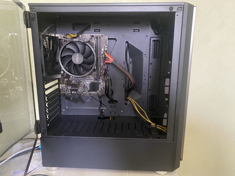 Бюджетный игровой ПК кейс i5 9400 8Gb SSD 128 RX580 HDD 500gb 600w