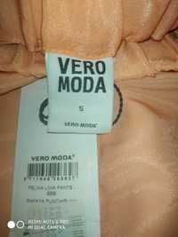 Нов панталон с етикет.Vero moda.С джобчета.Праскова-пъпеш цвят+топ.