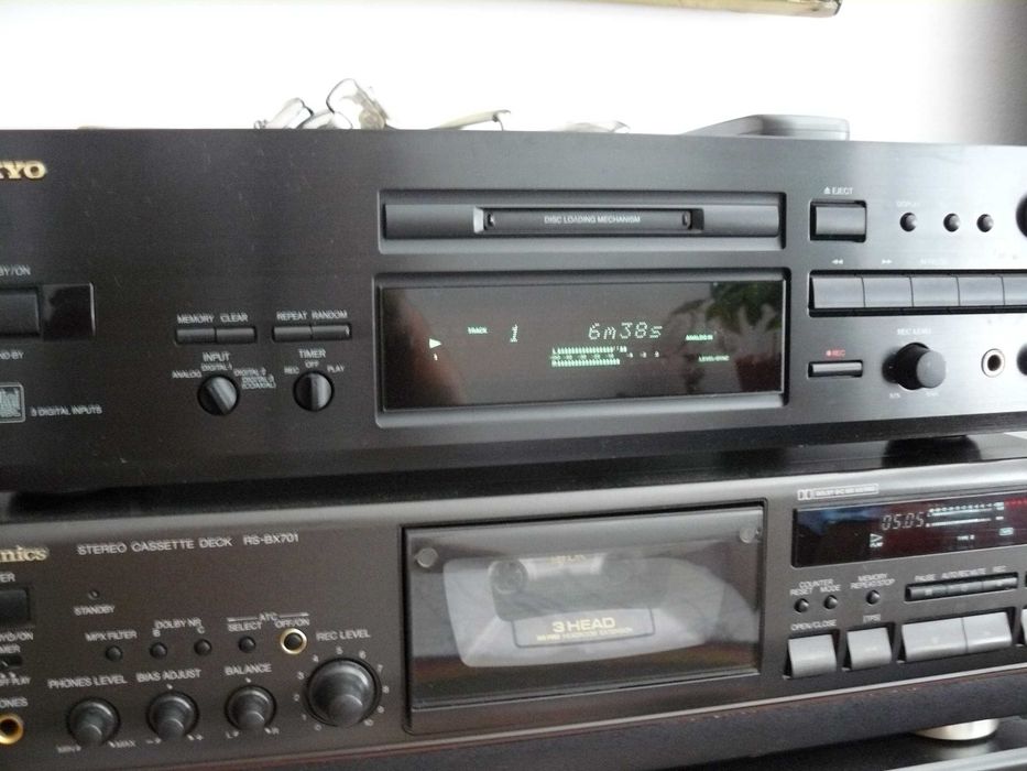 Linie pt muzica Technics/Onkyo
