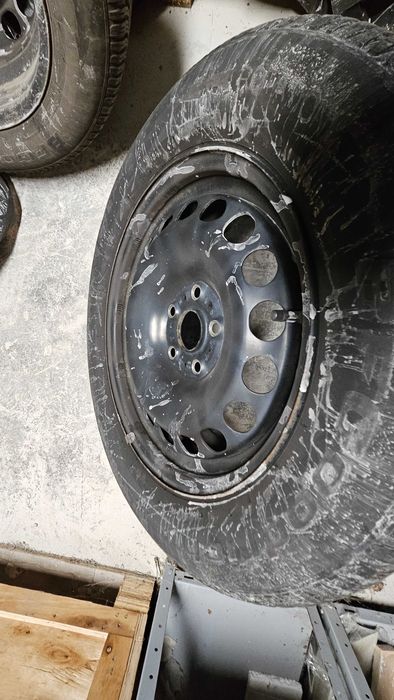 Джанти 16ки VAG 4 бр, гуми подарък 215/60/R16 BFGoodrich GForce Winter