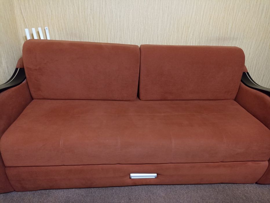 Продам диван в отличном состояни