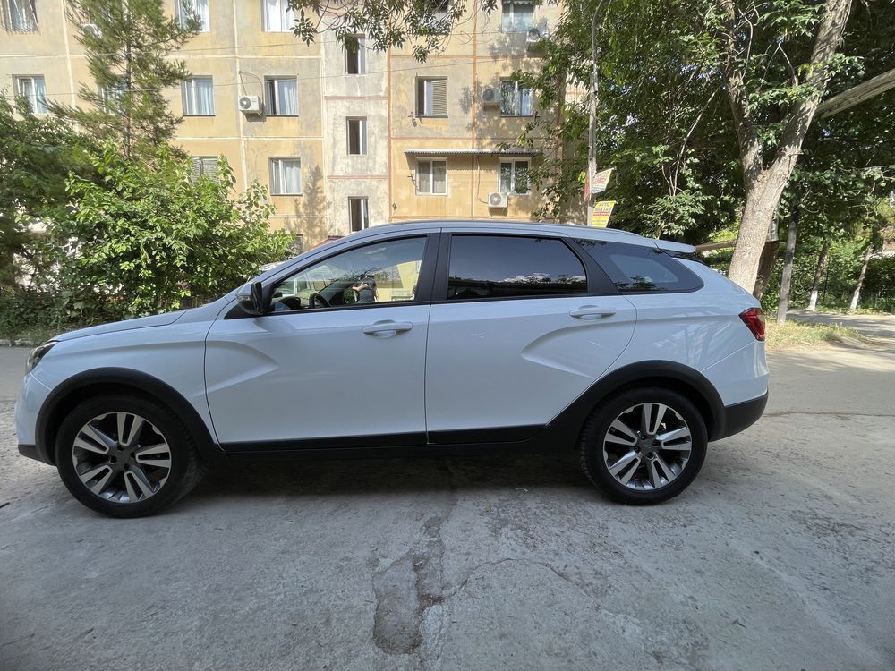 Lada vesta sw cross 2019