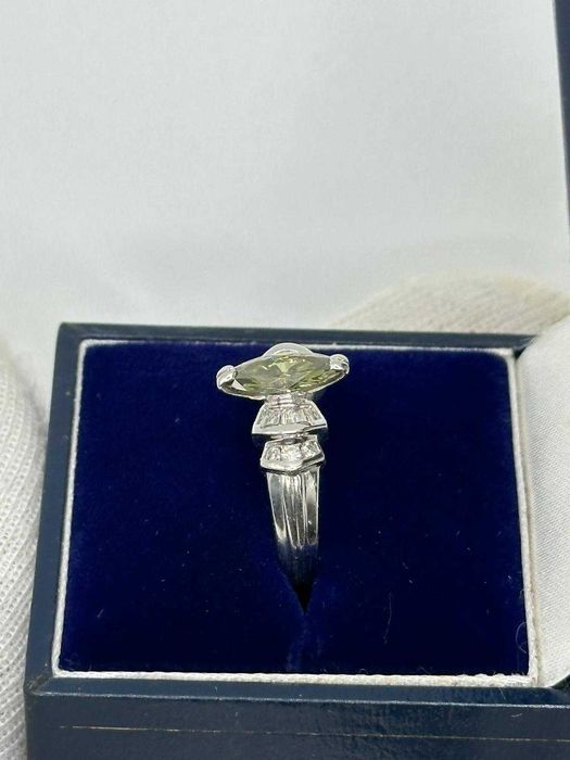 INEL PLATINA 900 + 1 Diamant FANCY VERDE "Chameleon" =0.80ct -VS1 -GIA