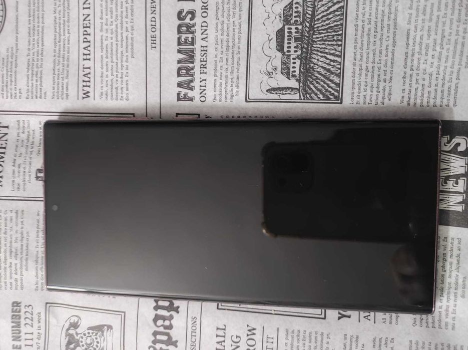 Samsung S22 Ultra burgundi