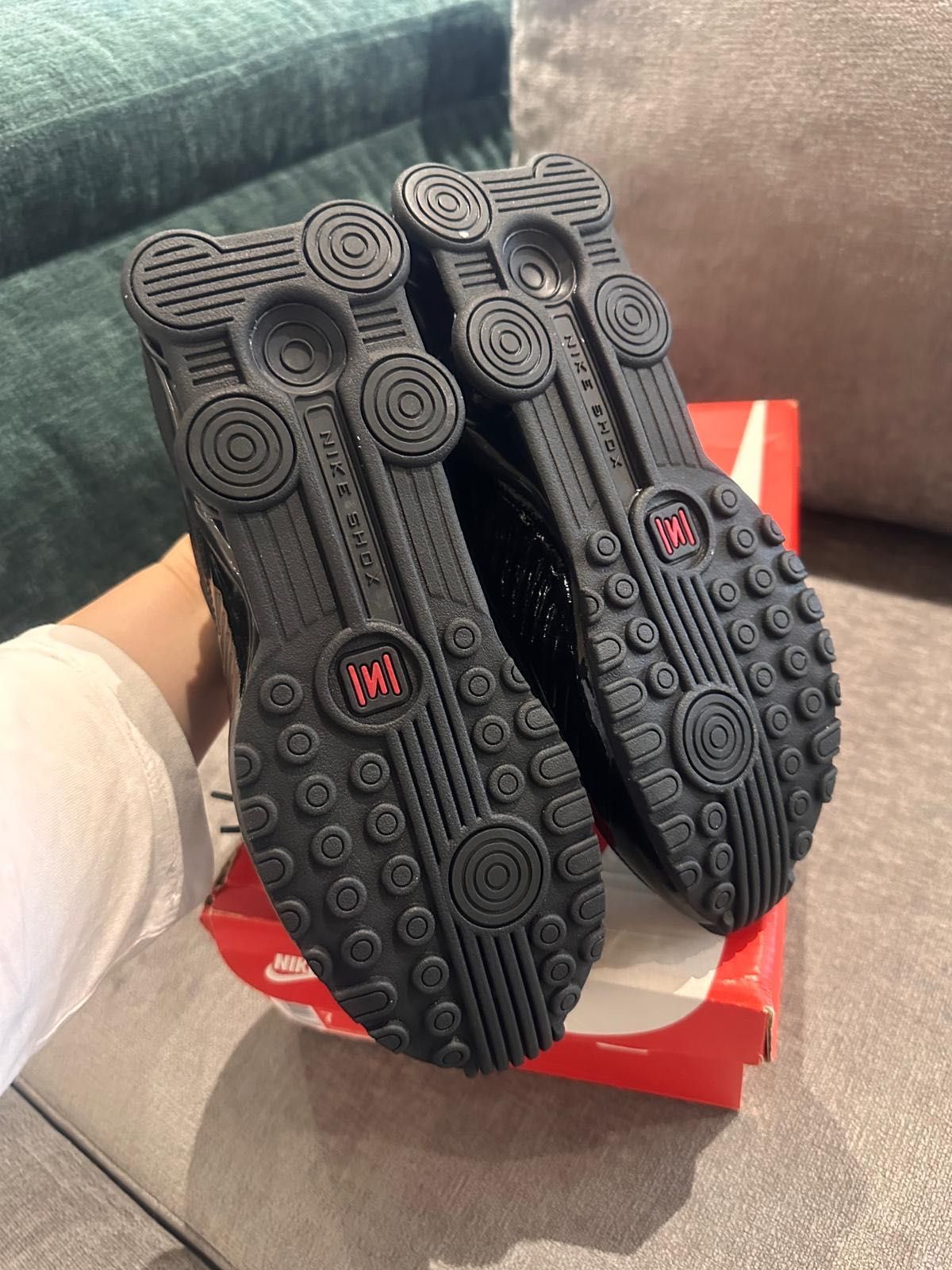 Маратонки nike нови