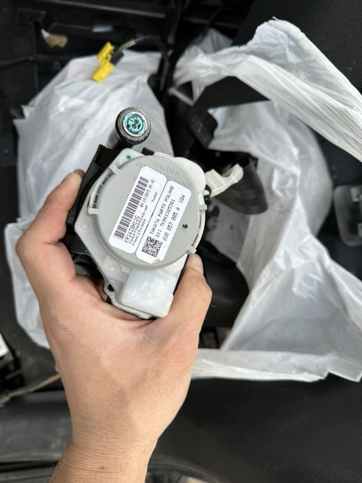 Комплект колани предни задни за Audi Q3 8u0857805