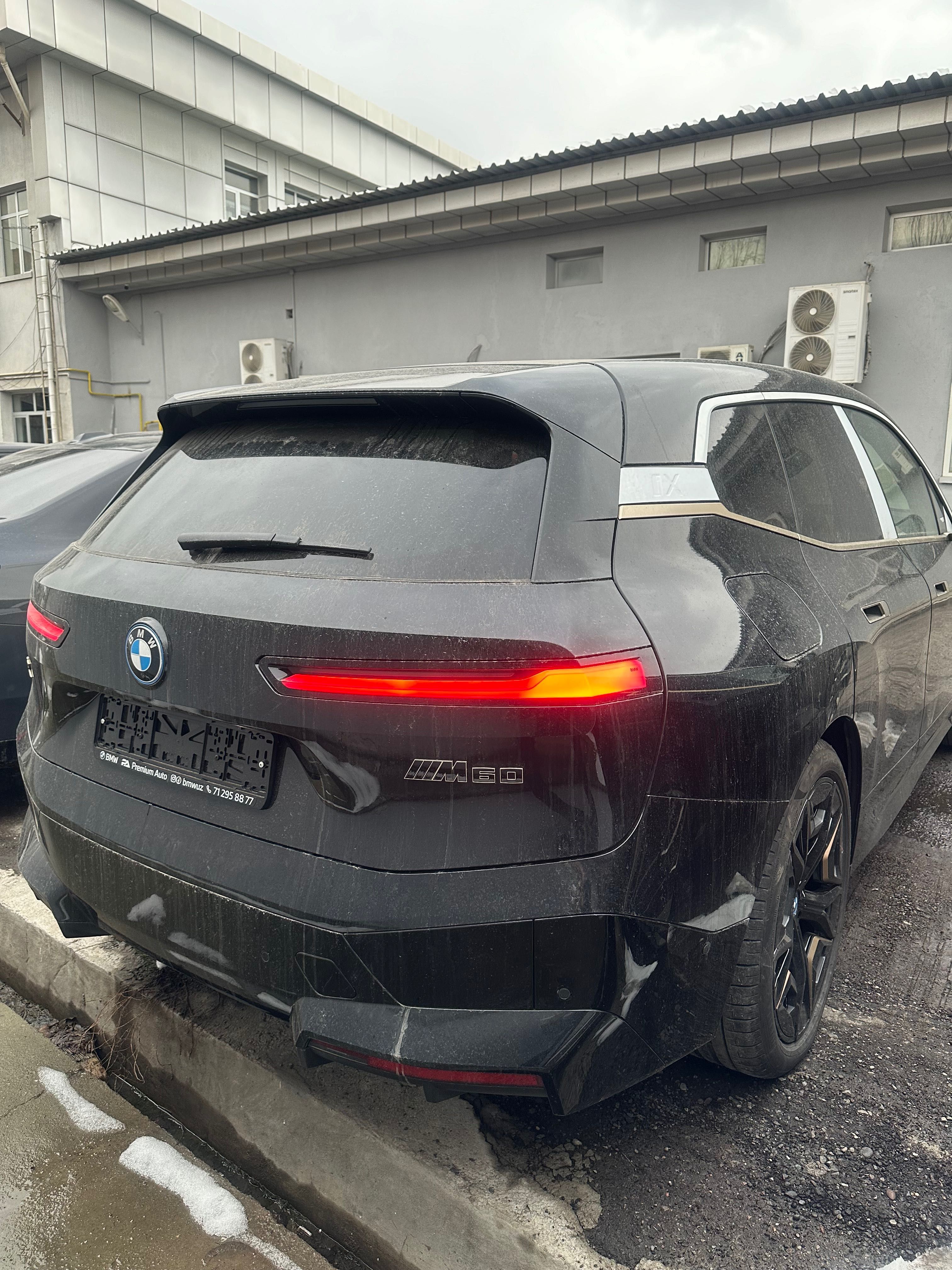 Продам новый BMW iX M60 с гаранией 8 лет+счёт справка+подарок