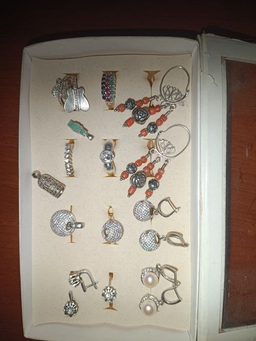 Серебро,  Италия.