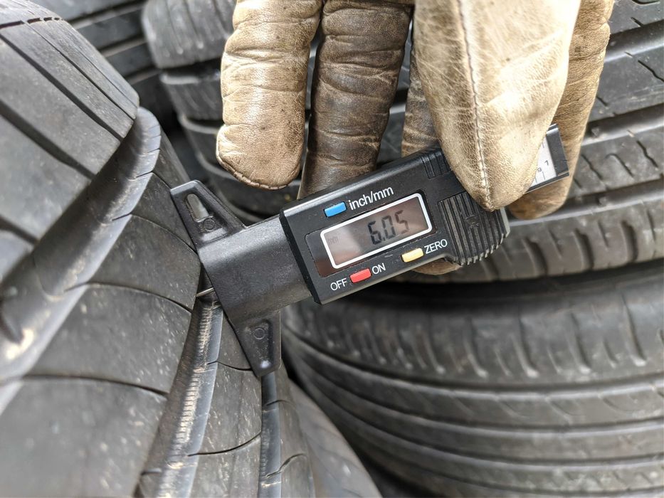 2бр Летни гуми 235 55 17 - Michelin