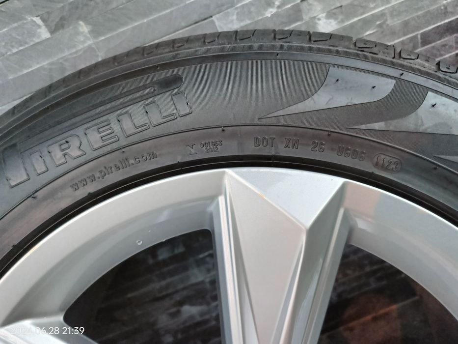 4 anvelope Noi  255 55 R19 111 V AO Pirelli Scorpion Verde