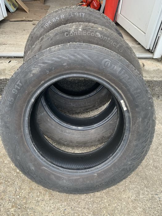 Vand 4 anvelope vara 195/65 R15