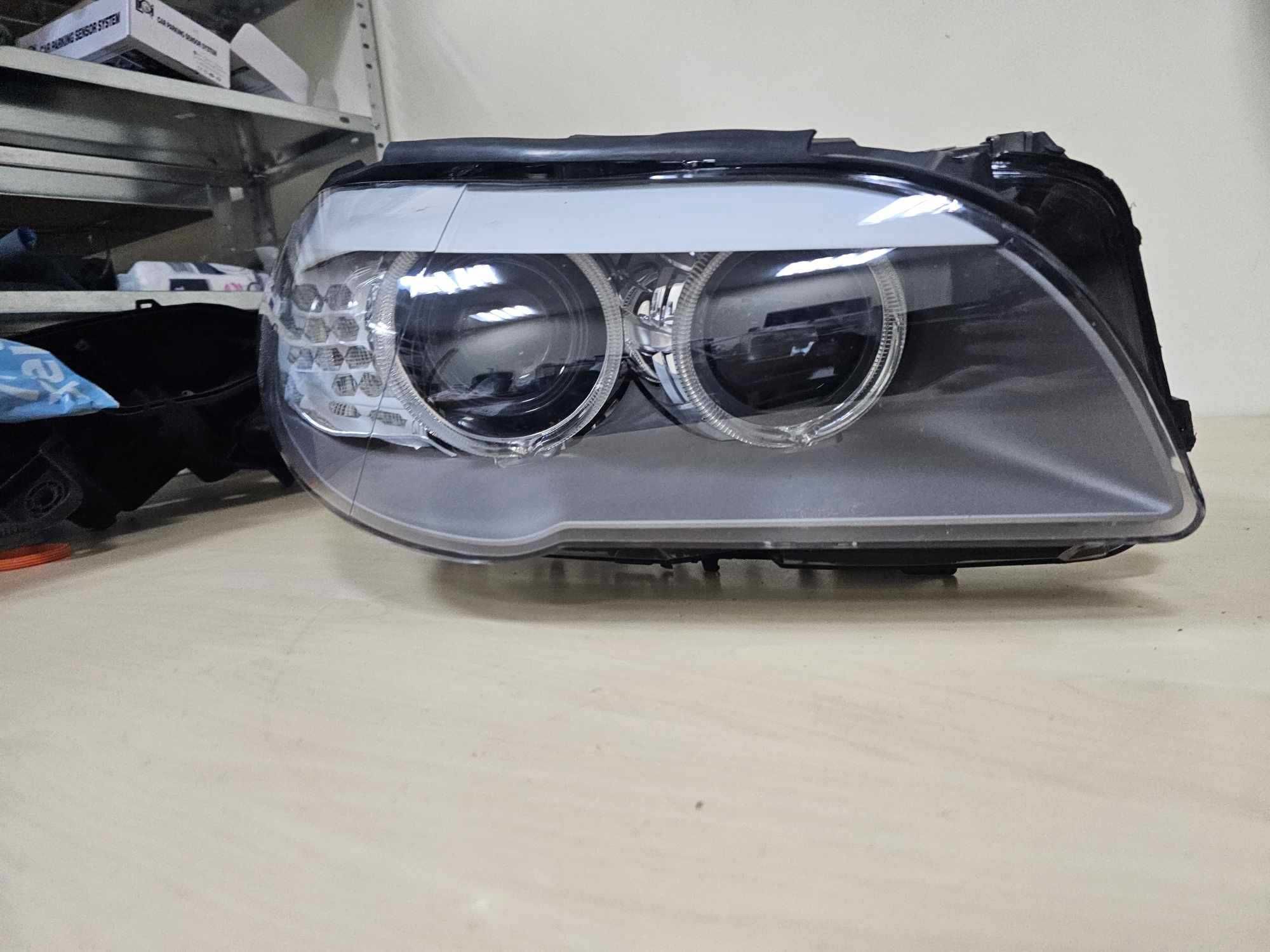 Десен фар BMW 5 F10 F11 незавиващ ксенон