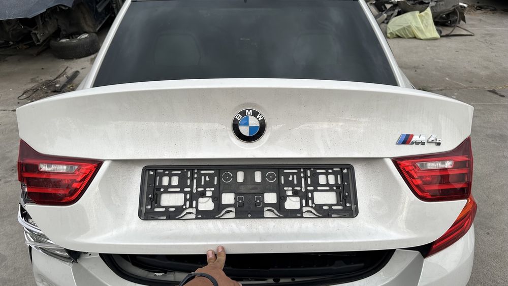 BMW M4 F82 Заден капак