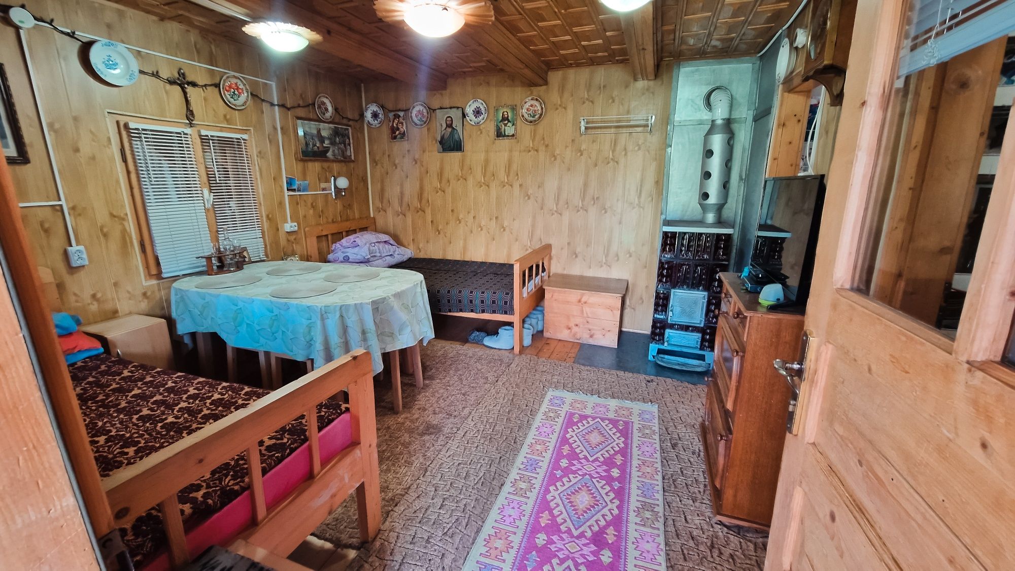 Închiriez cabană la munte