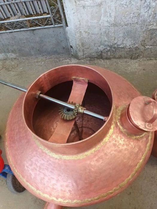 Am un cazan de făcut țuică la capacitatea de 103 l din cupru alimentar