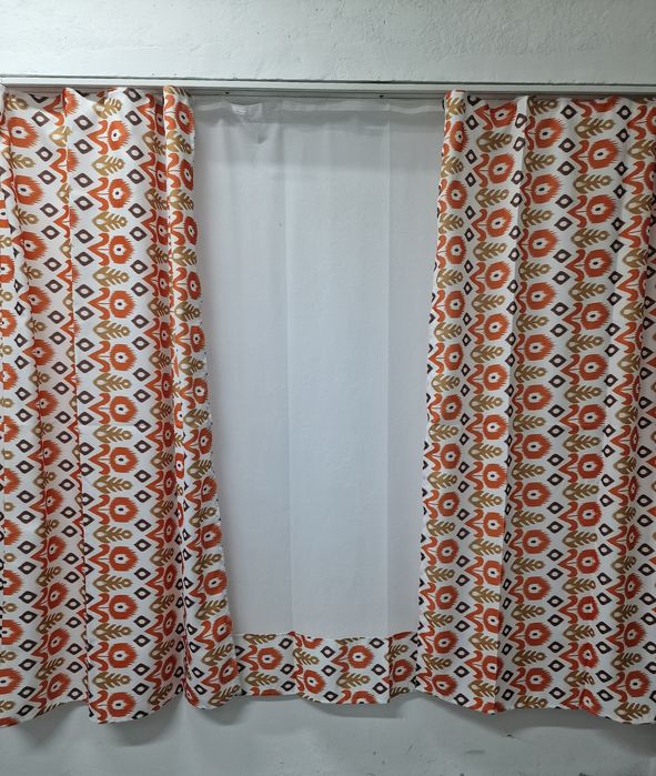 Шторы кухонные новые        .