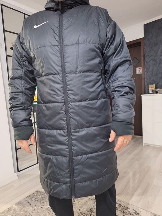 Geaca lunga nike originala noua