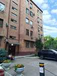 Новостройка, 2/5/5, Ориентир:напротив парка Бабура 60м2 СРОЧНО !!