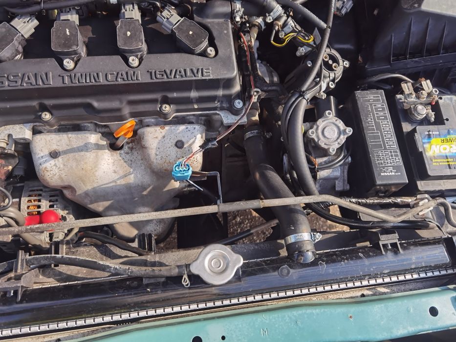 Nissan Almera Tino 1.8 бензин/газ
