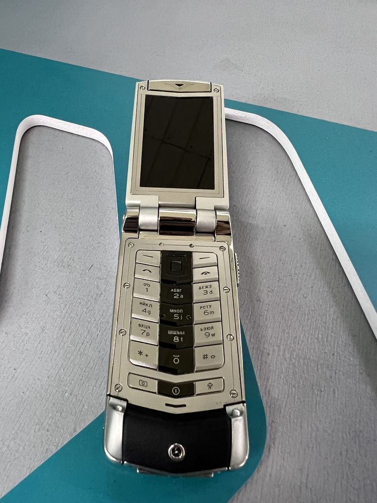 Vertu Constellation Ayxta Turismo Silver Black