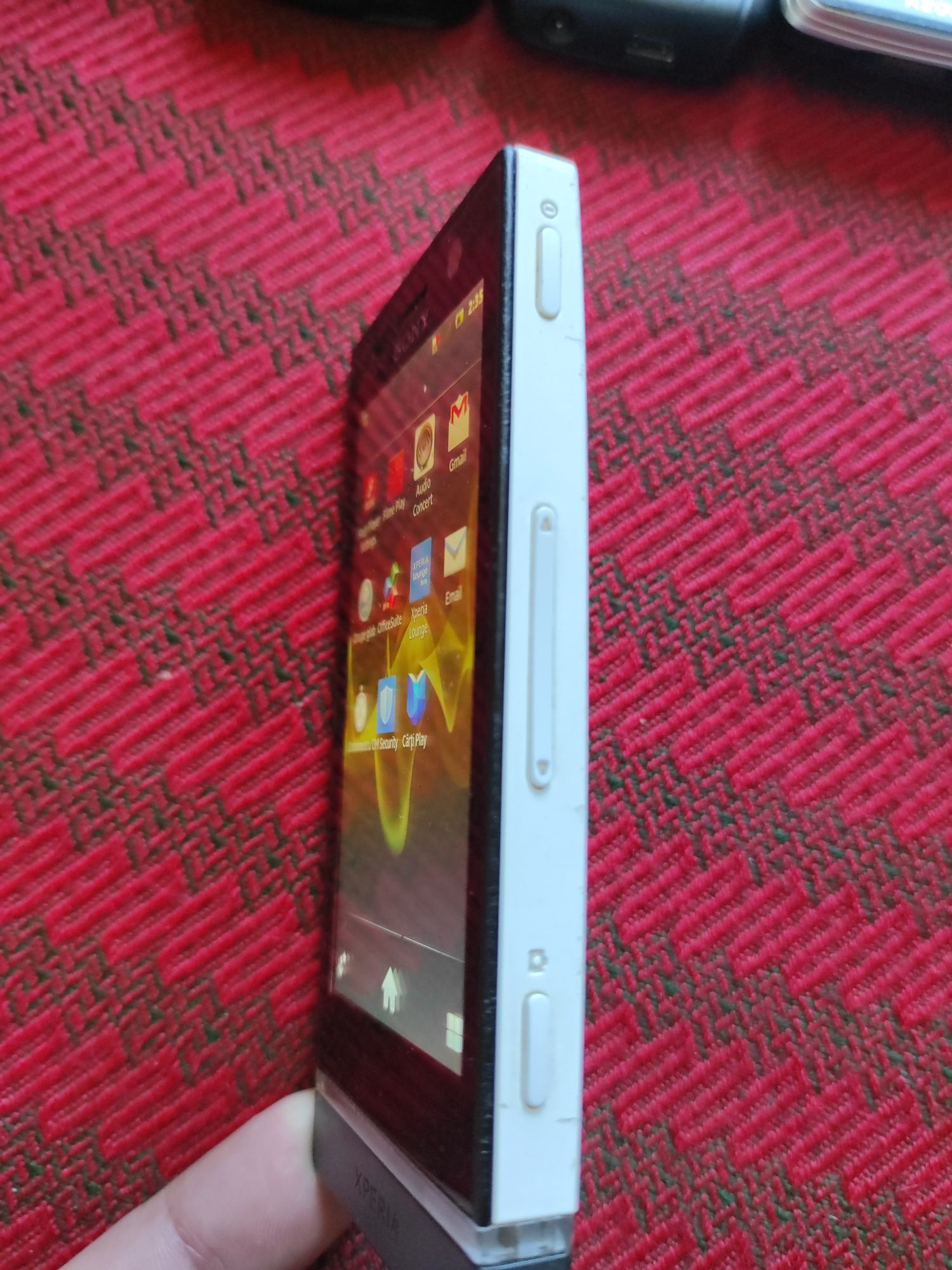 Telefon Sony Xperia în bună stare de funcționare