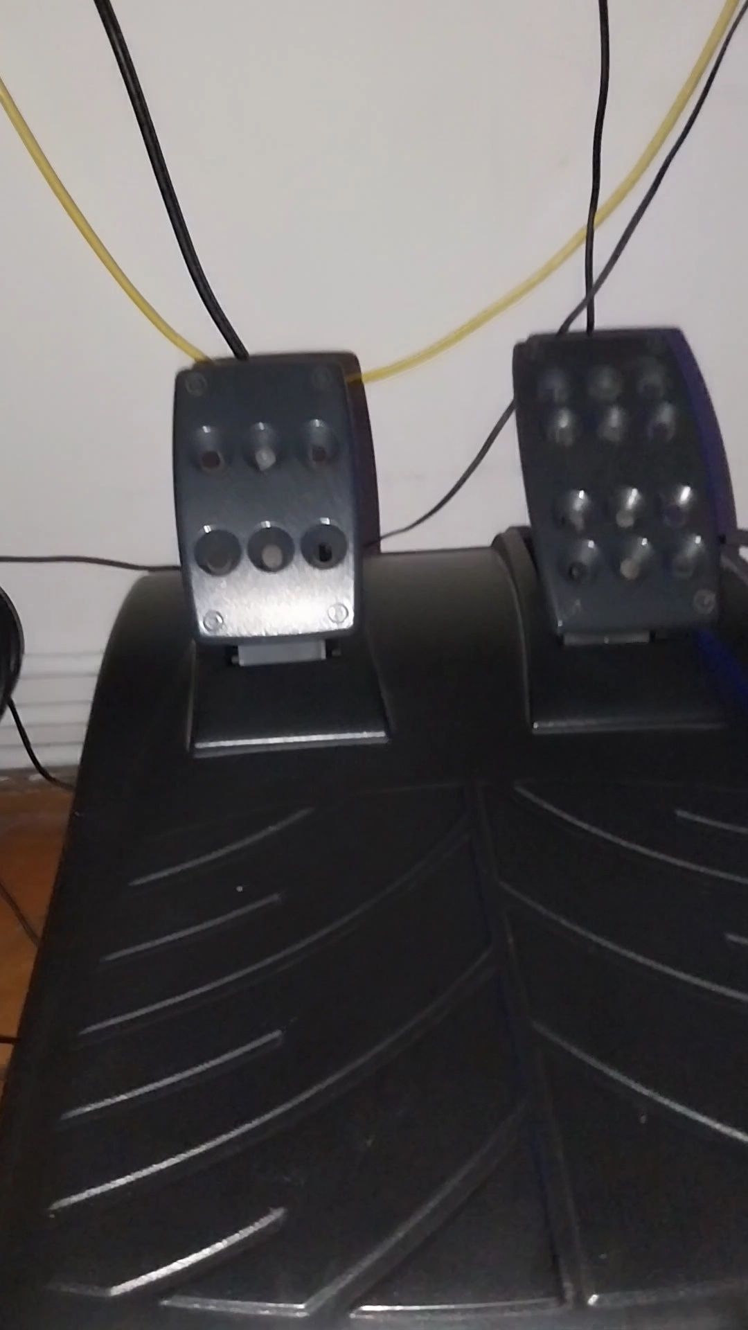 Logitech driving force gt