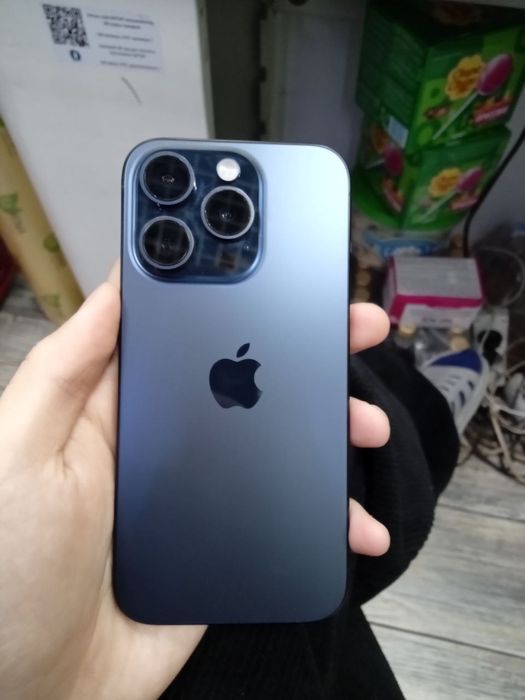 iPhone 15 pro 256 gb