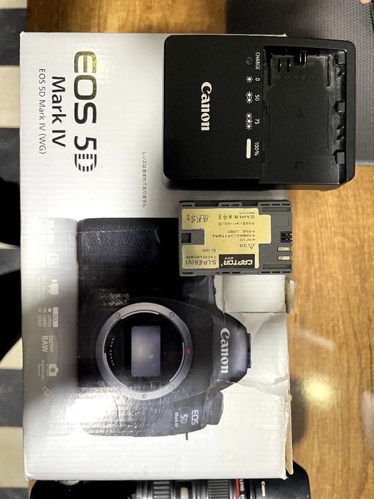 CANON Mark  IV xolati a'lo
