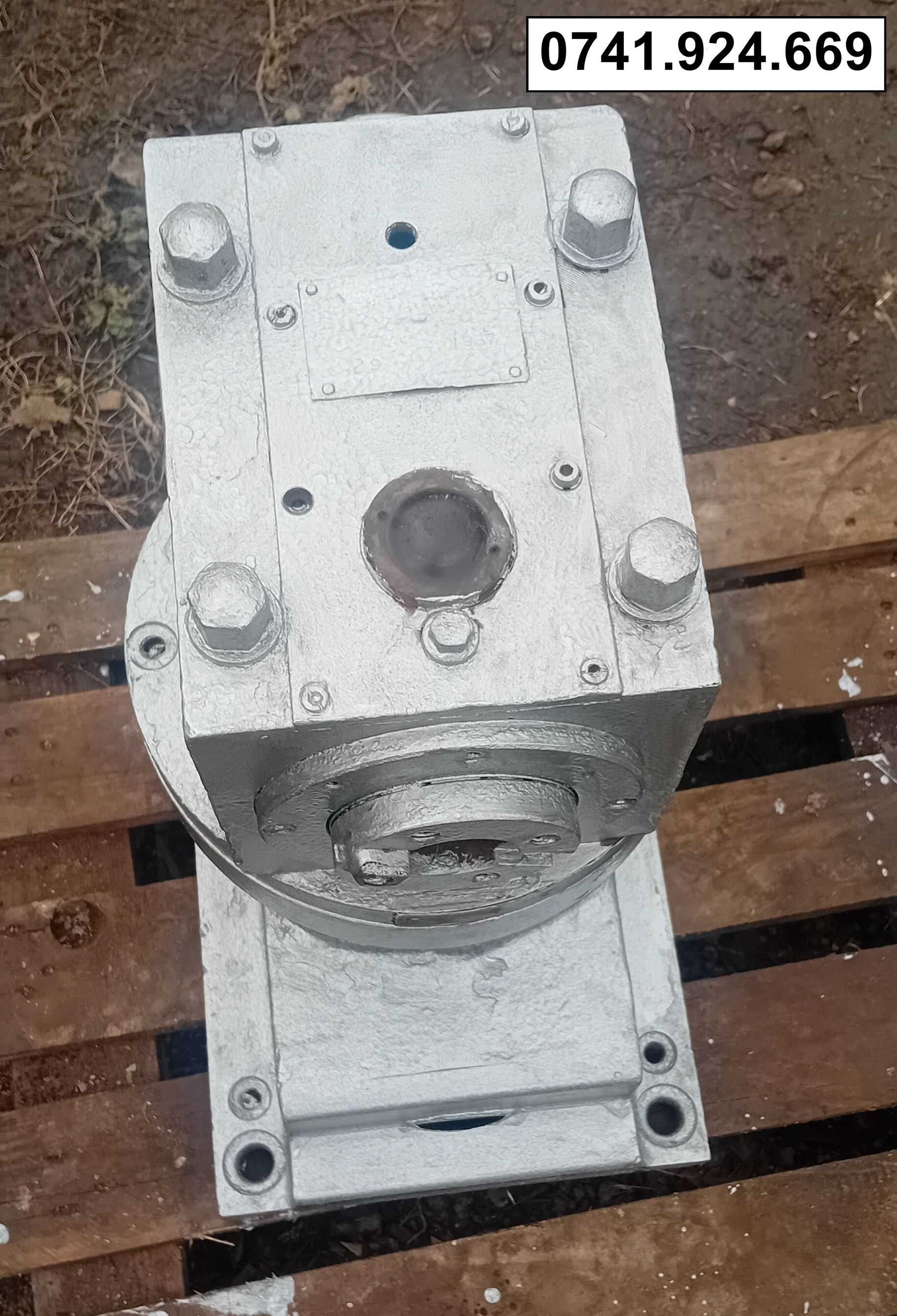 B20 Cap freza frezat FU 25 Cugir cu con ISO 40
