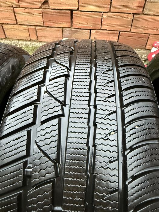 Зимни гуми 255/45/19