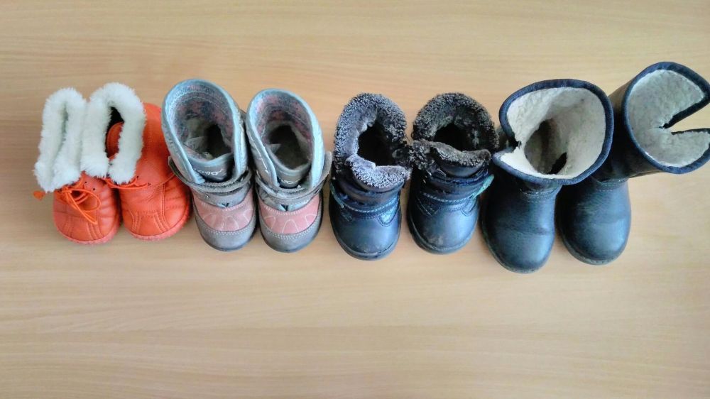 Бебешки и детски ботуши,маратонки,сандали и пантофи